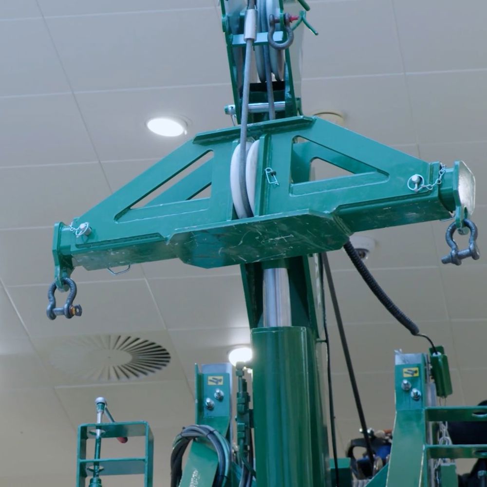 BMS | MINICRANE // MODULE CRANE // ENGINEERING // PROJECT MANAGEMENT