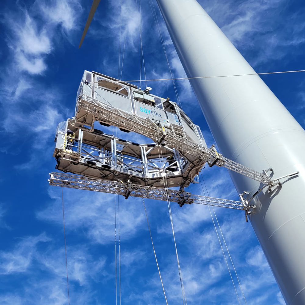 SQYFlex platform monteret ved vindmølletårn som del af BMS investering i vindindustrien